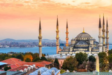 Bir Ramazan Ayı Klasiği: Mimarisinde İslami Motifleri En İyi İşleyen 5 Camiye Yolculuk